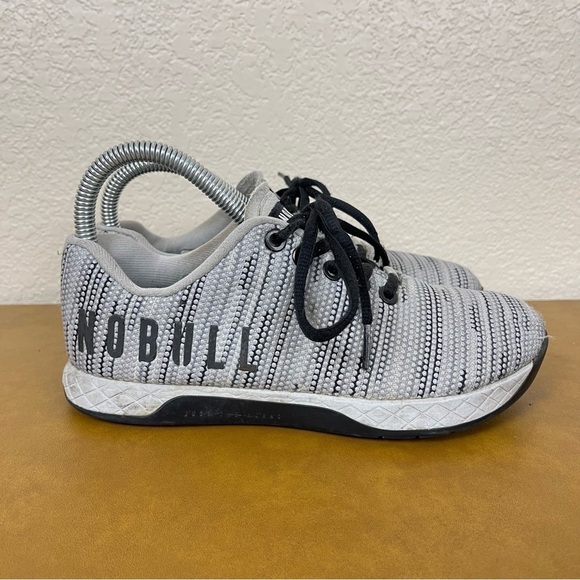 NOBULL Linear Trainer Lace Front Low Top Sneaker Size 6 Women - Picture 3 of 10